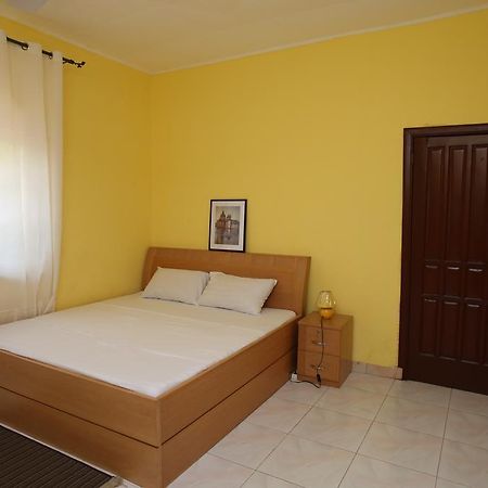 Akmary Guest House Ogbodjo Екстер'єр фото